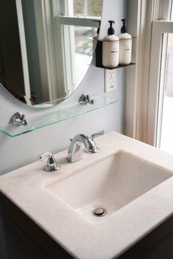 The Whitlock Hotel Lenox Ngoại thất bức ảnh